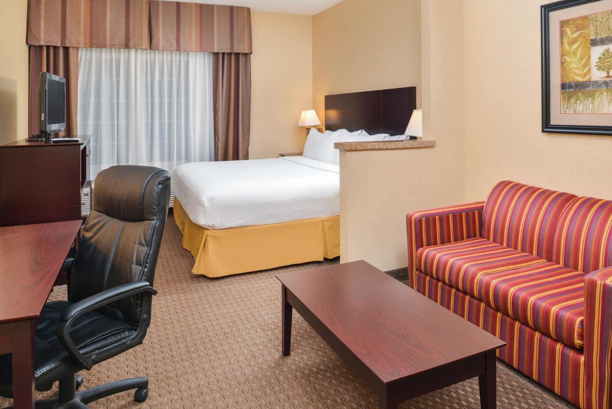 Holiday Inn Express Hotel & Suites Portland - Jantzen Beach By Ihg Exterior foto