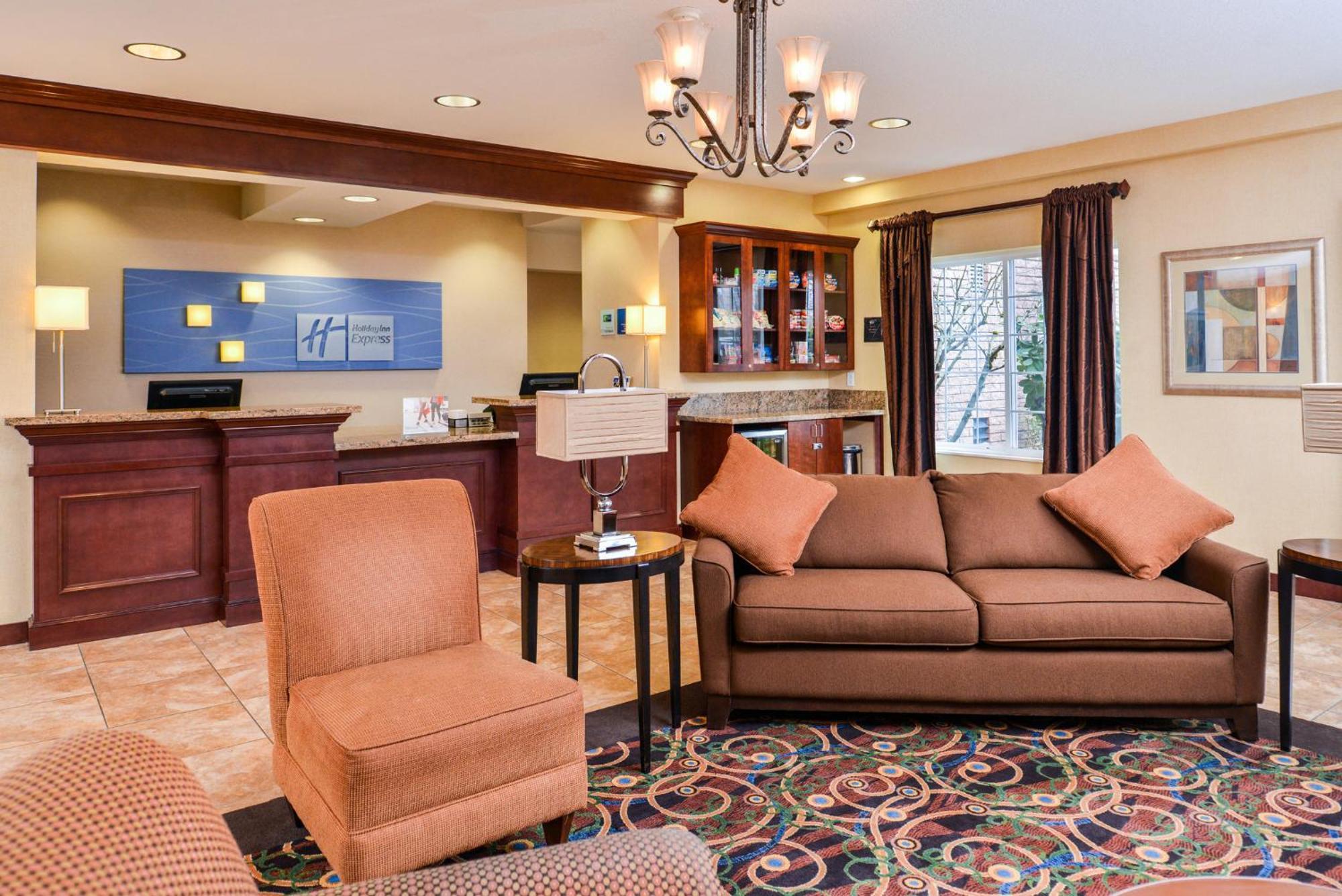 Holiday Inn Express Hotel & Suites Portland - Jantzen Beach By Ihg Exterior foto