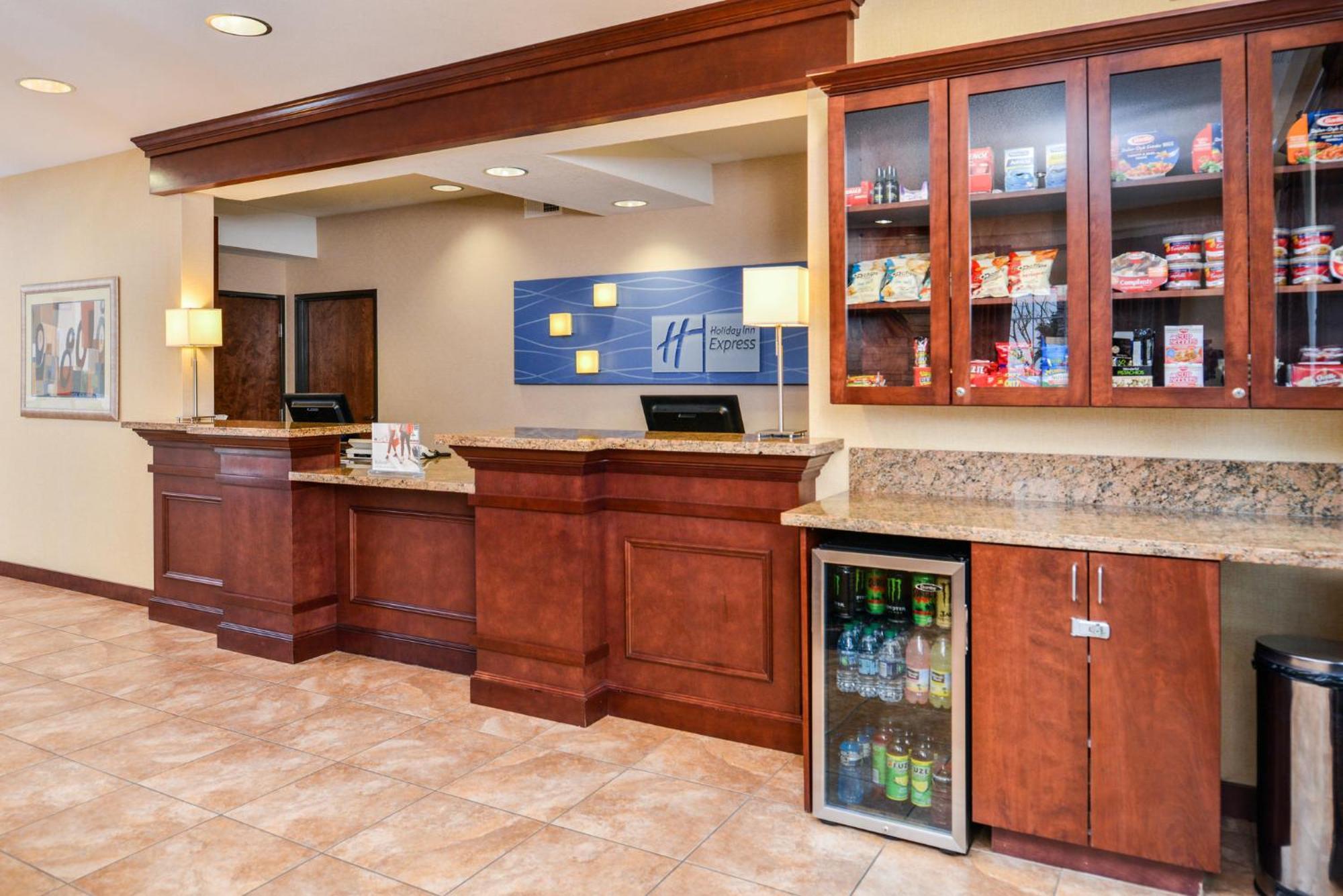 Holiday Inn Express Hotel & Suites Portland - Jantzen Beach By Ihg Exterior foto