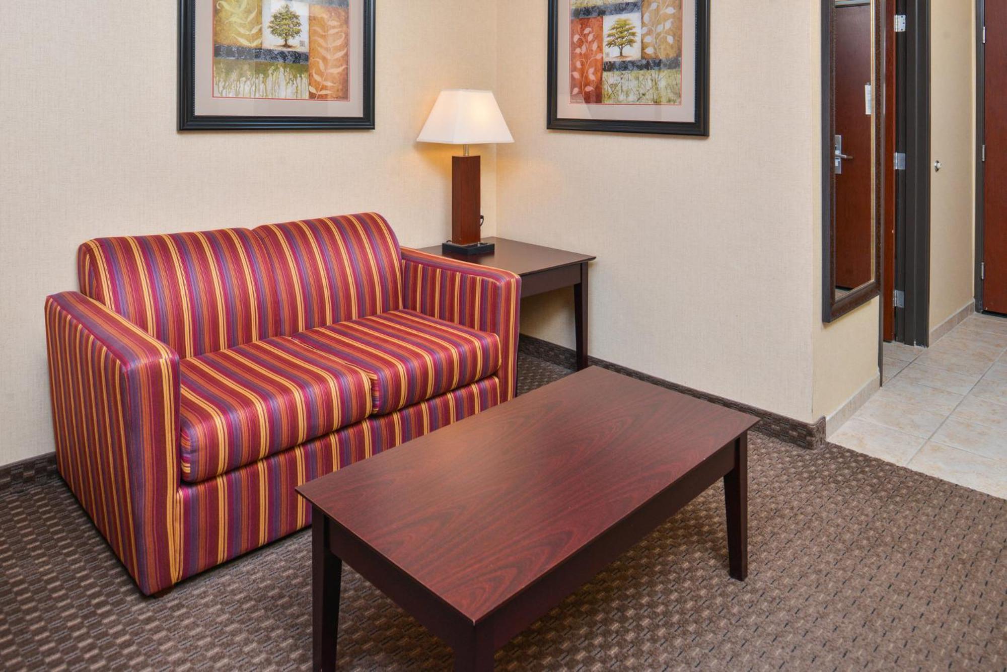 Holiday Inn Express Hotel & Suites Portland - Jantzen Beach By Ihg Exterior foto